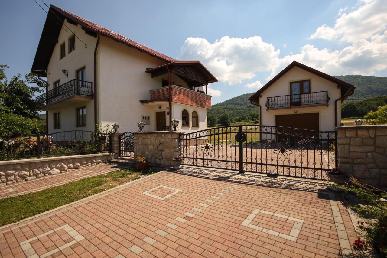 Apartman Lucija & Luka Otocac Exterior photo