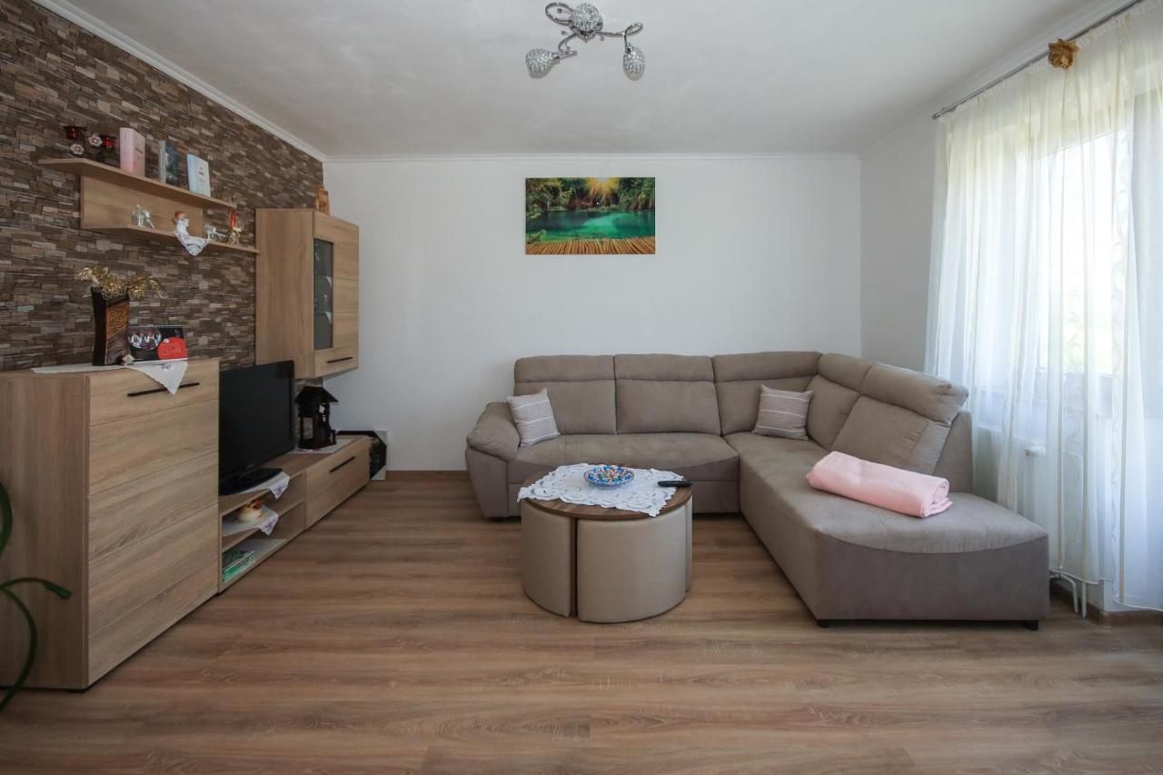 Apartman Lucija & Luka Otocac Exterior photo